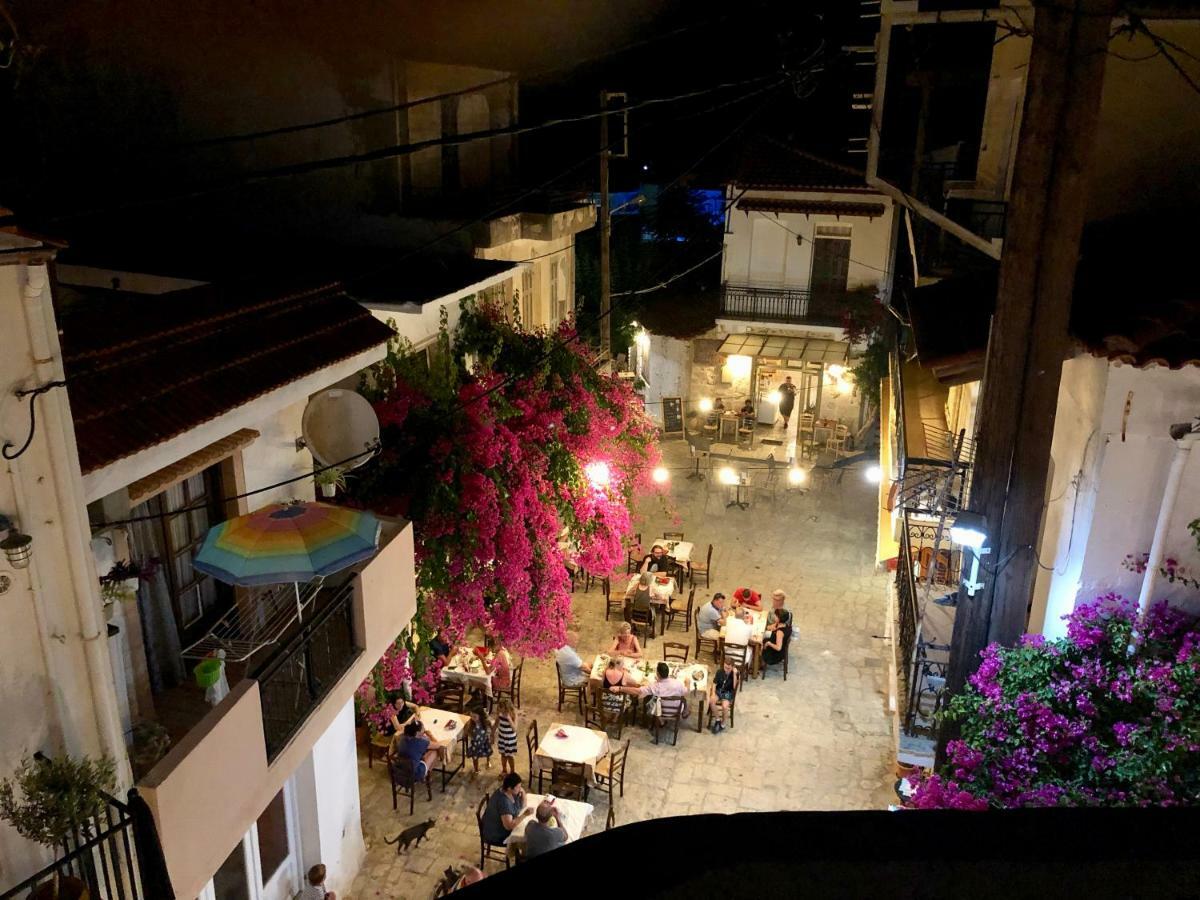 Veranda Panormo Panormos  Luaran gambar