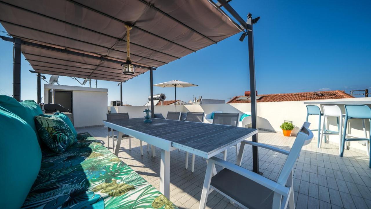 Veranda Panormo Panormos  Luaran gambar