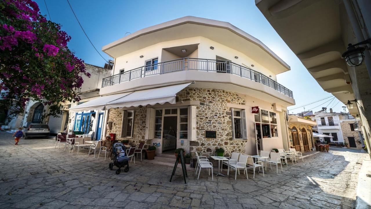 Veranda Panormo Panormos  Luaran gambar