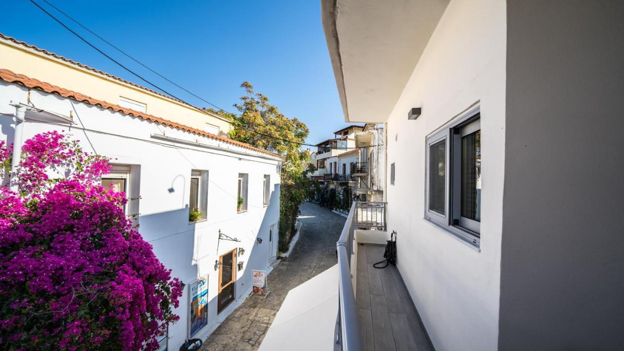 Veranda Panormo Panormos  Luaran gambar